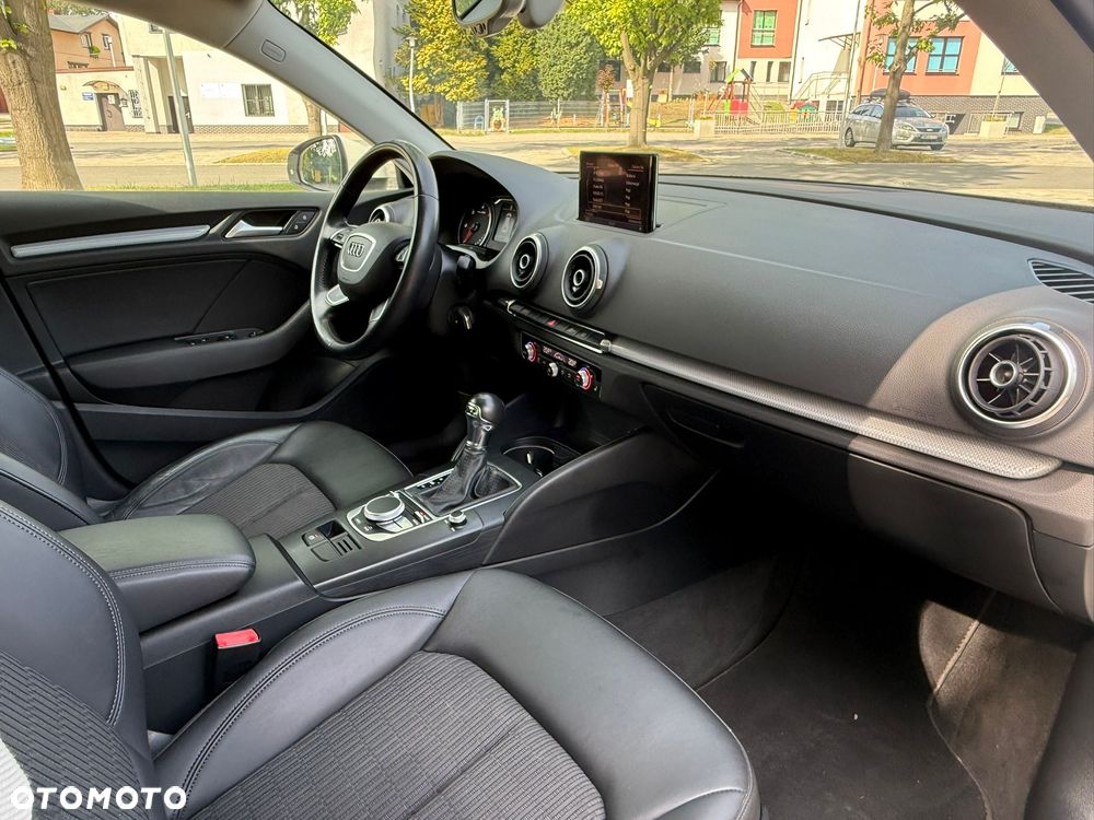 Audi A3 Sportback 2.0 TDI S tronic Attraction - 15