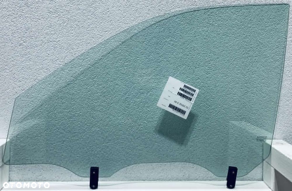 Szyba boczna lewa przednia opuszczana KIA SPORTAGE 5D 2004-2010