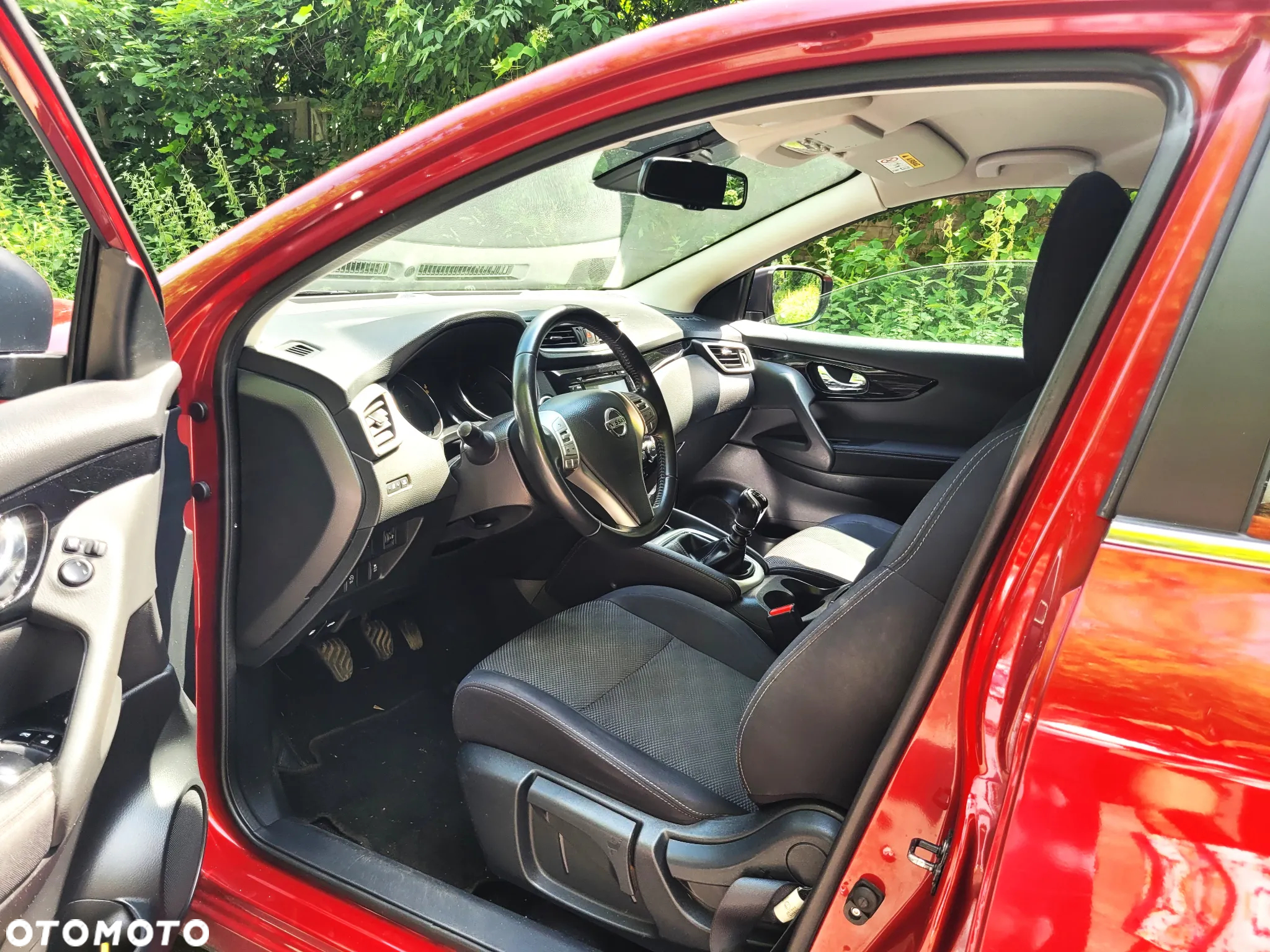 Nissan Qashqai 1.6 DCi N-Connecta - 12