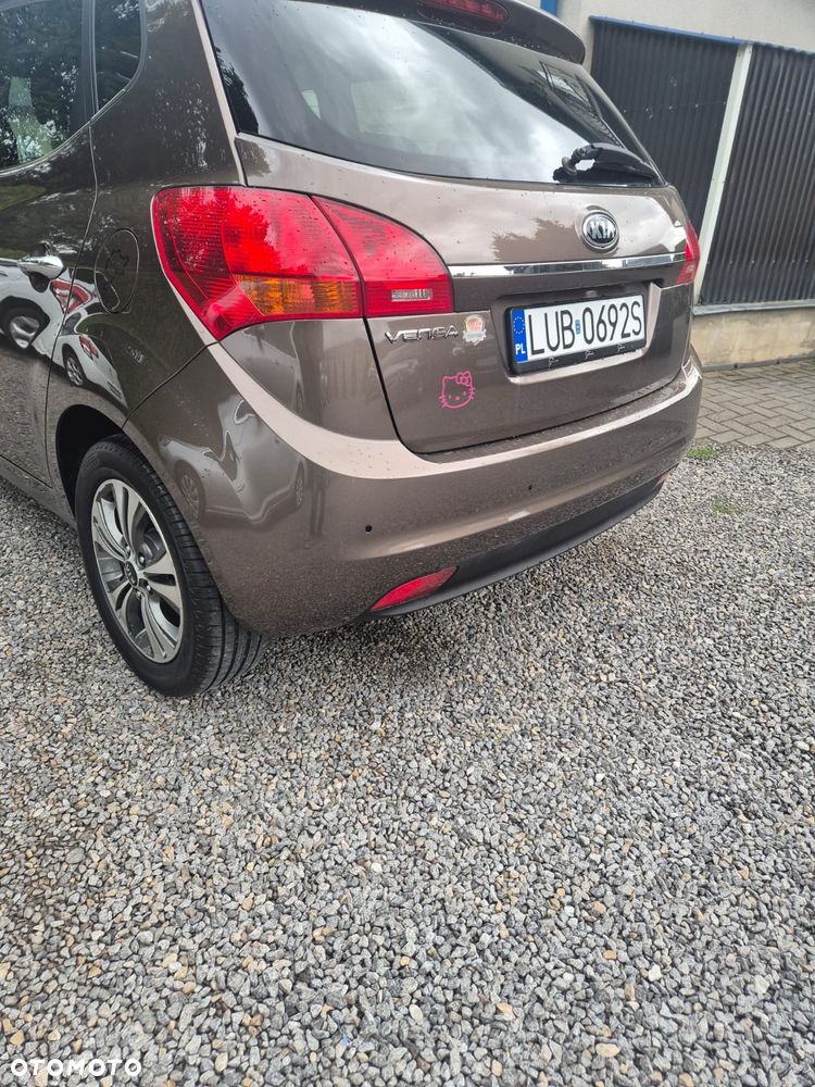 Kia Venga - 5