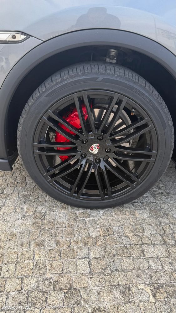Porsche Cayenne S - 21