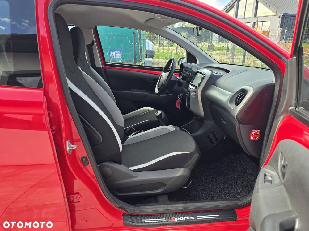 Toyota Aygo x-clusiv - 22