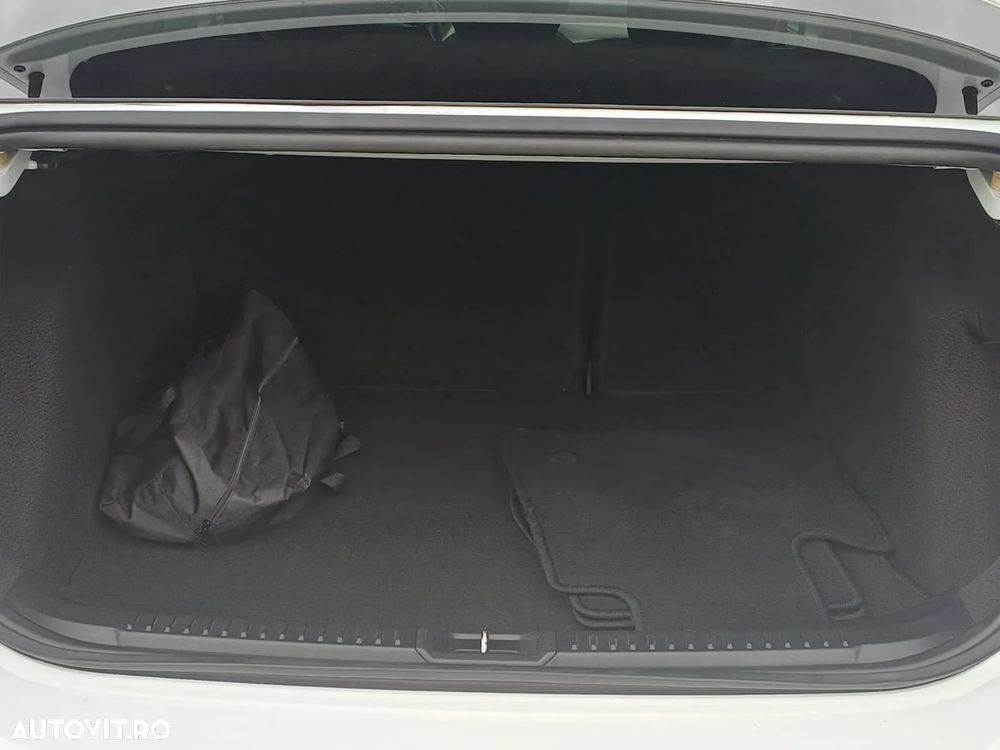 Ford Focus 1.5 EcoBlue Titanium - 6