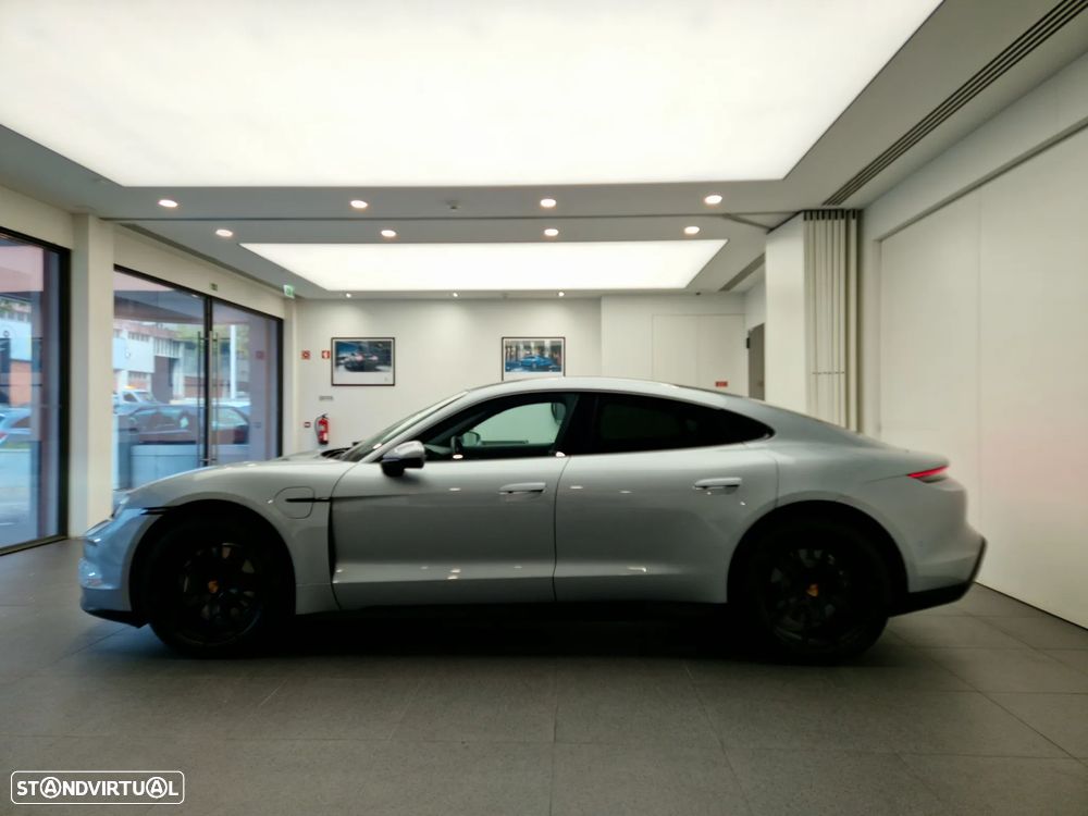 Porsche Taycan Standard - 2