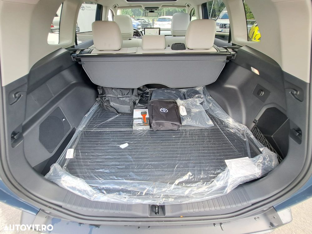 TOYOTA RAV4 2026 — imagine 29