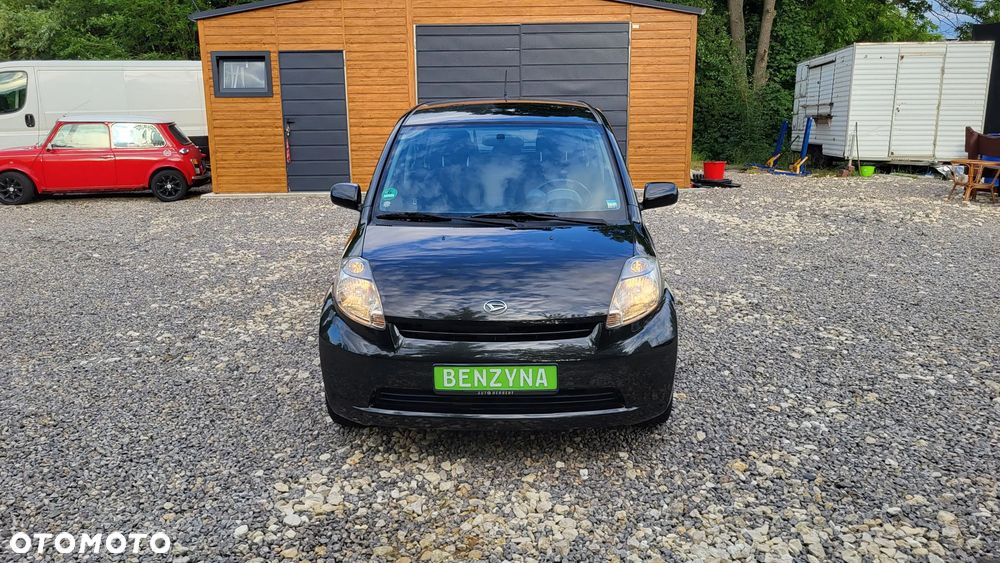 Daihatsu Sirion 1.3 - 4