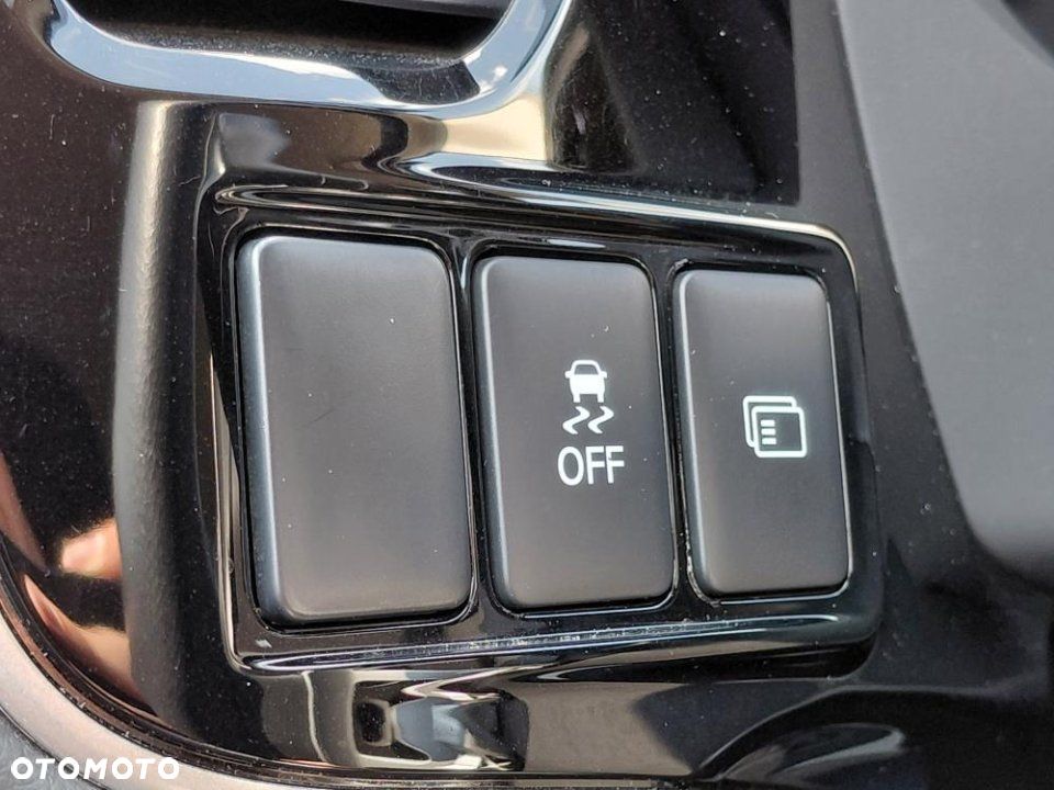 Mitsubishi Outlander - 10