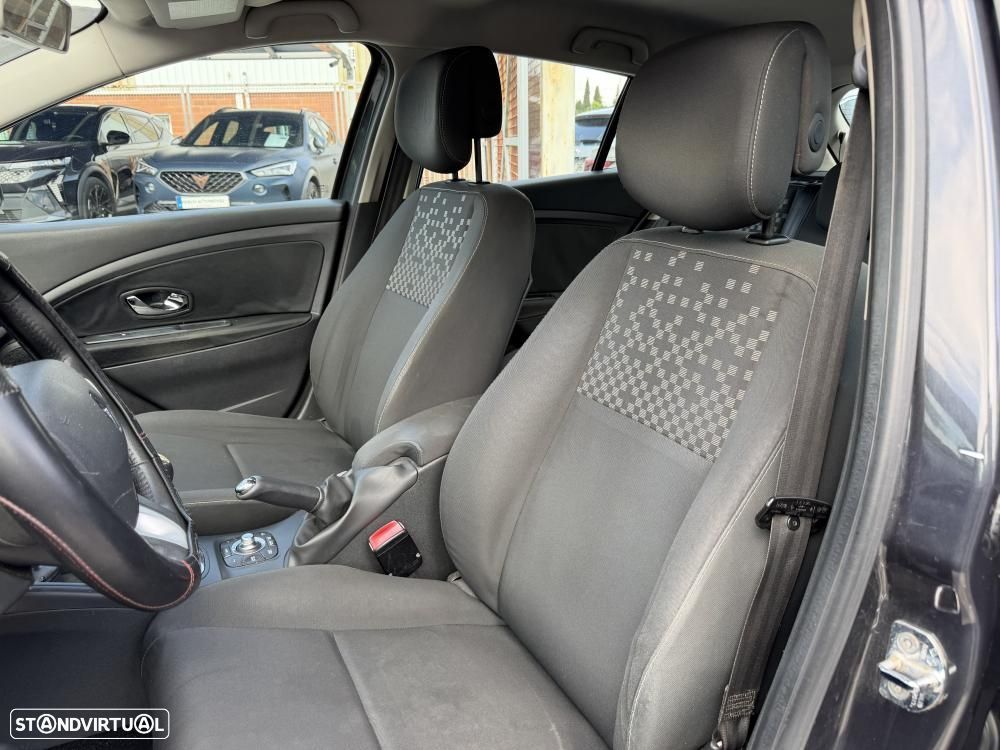 Renault Mégane 1.5 dCi Limited SS - 10