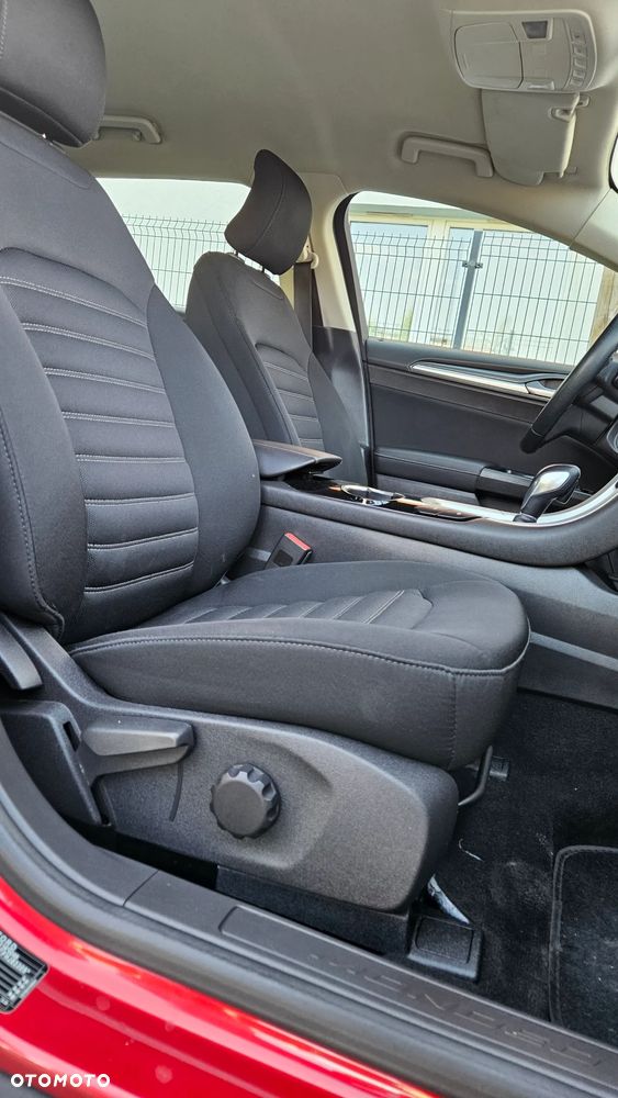 Ford Mondeo Turnier 2.0 TDCi Start-Stopp PowerShift-Aut Business Edition - 25