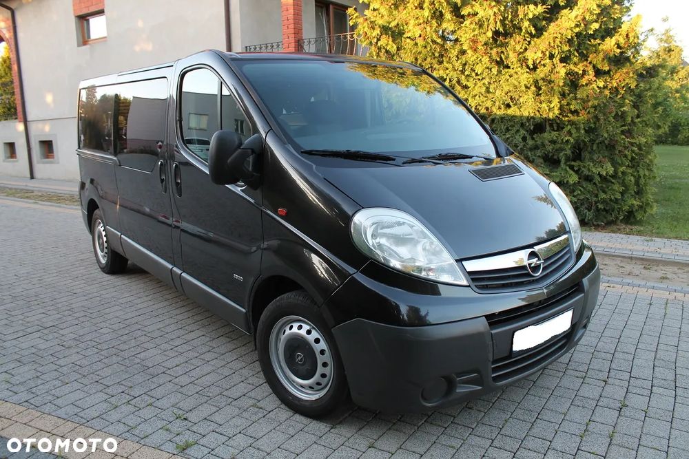 Opel Vivaro - 2