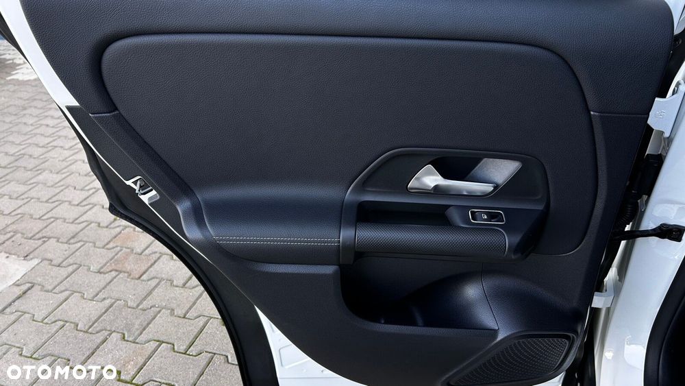 Mercedes-Benz GLA 200 Style - 27