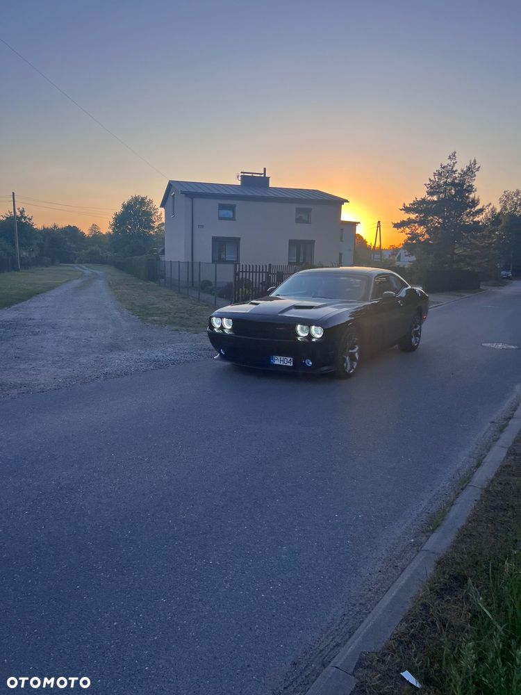 Dodge Challenger 5.7 R/T - 8
