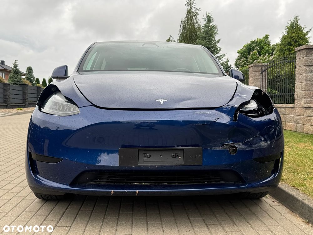 Tesla Y Standard - 24