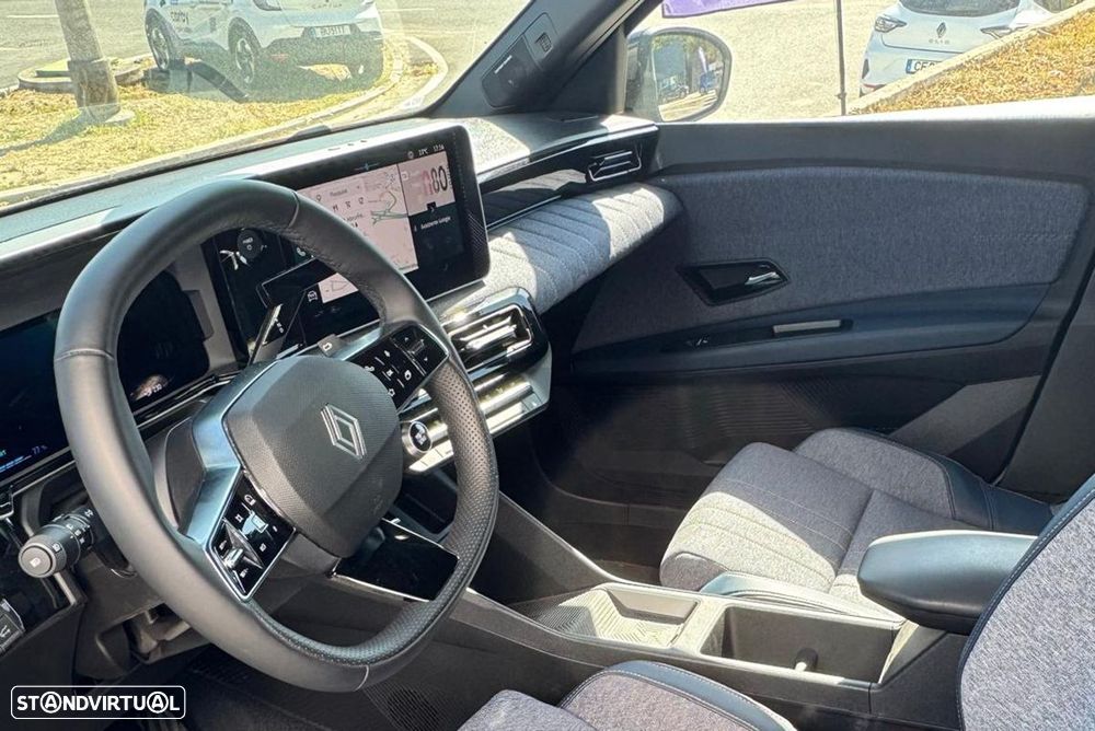 Renault 4 E-Tech 52 kWh Techno Autonomia Conforto - 4