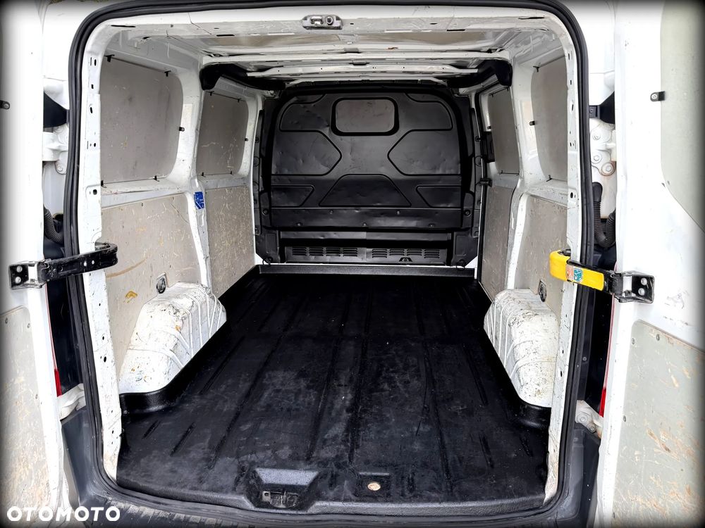 Ford TRANSIT CUSTOM - 22