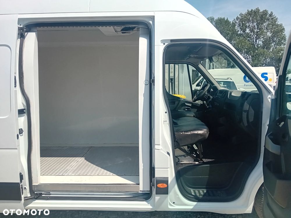 Opel Movano - 16