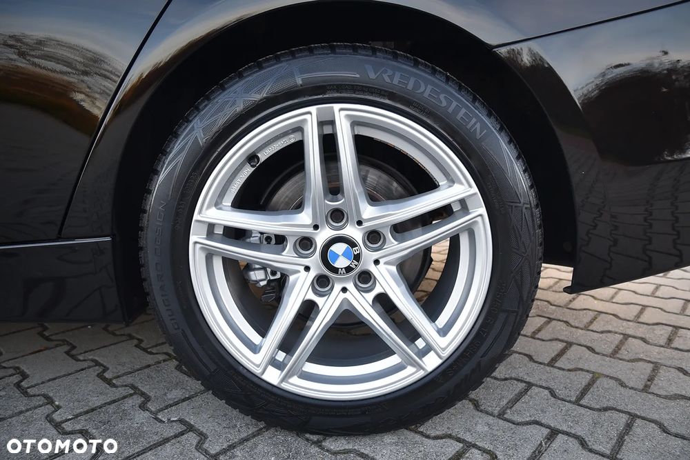 BMW Seria 3 318d - 11