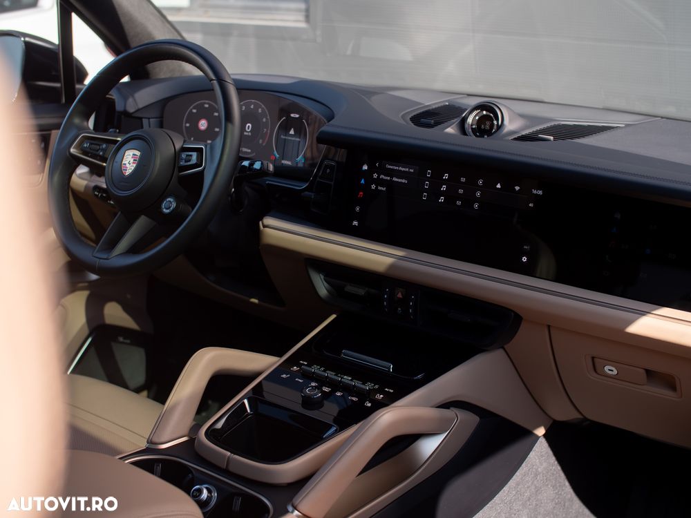 Porsche Cayenne - 18