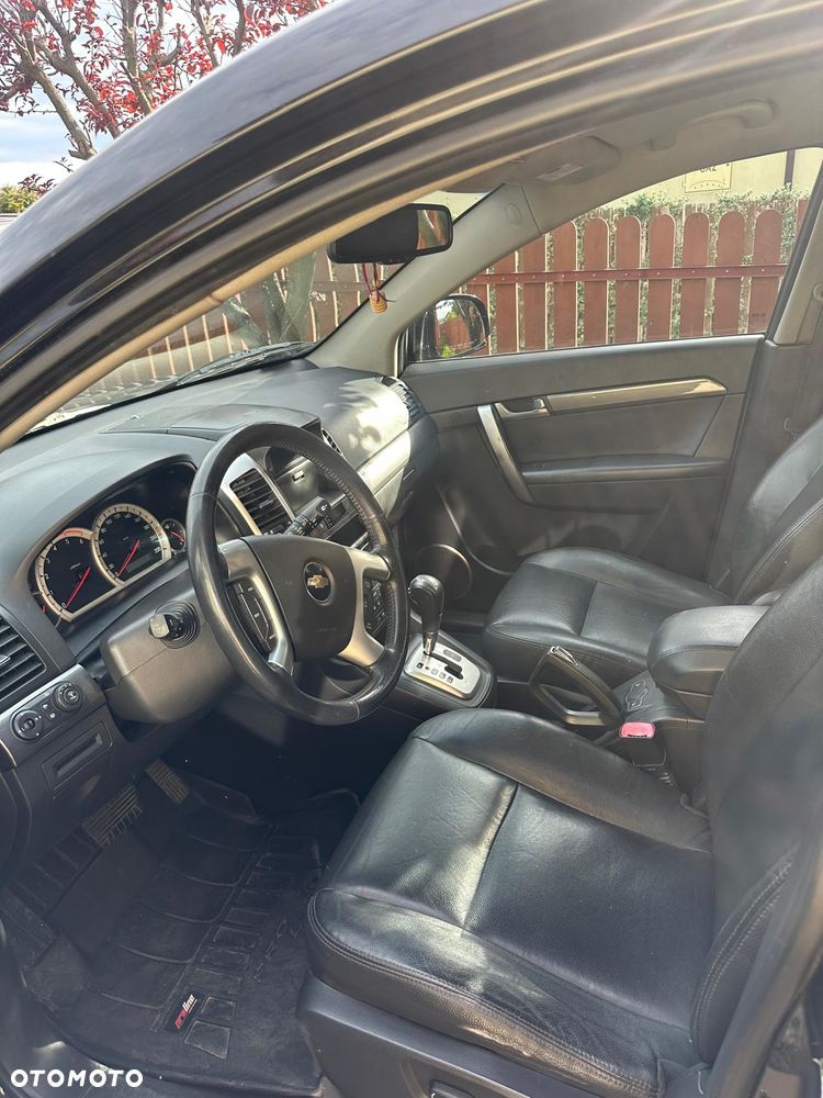 Chevrolet Captiva 2.0 d LT medium - 9