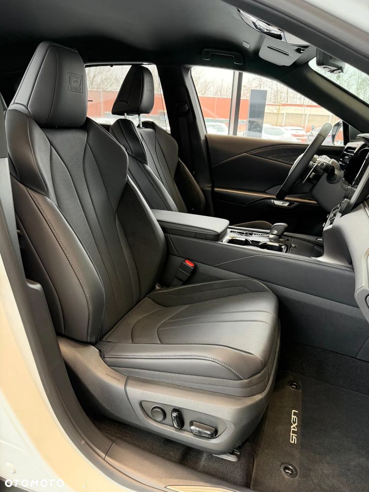 Lexus RX 500h F Sport - 8