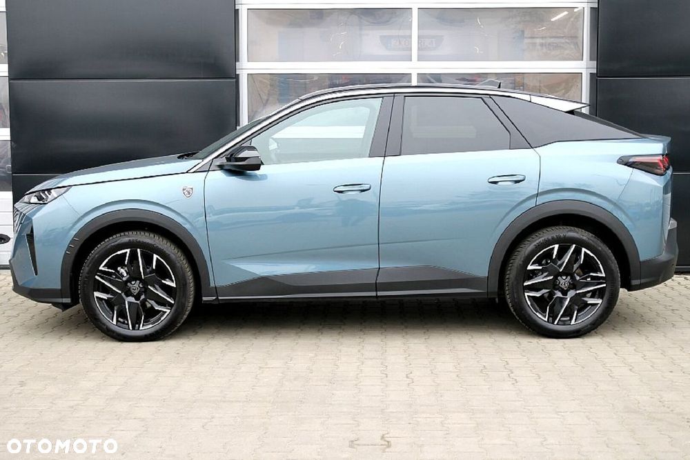 Peugeot 3008 1.2 PureTech mHEV GT S&S e-DCS6 - 11