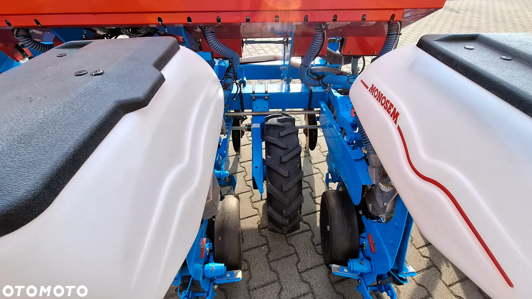 Monosem Siewnik punktowy 6-rzędowy NG PLUS M Monoshox - 16