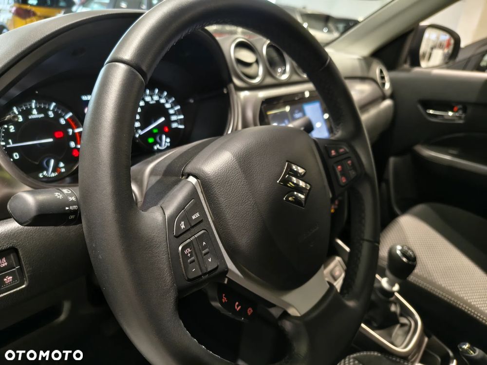 Suzuki Vitara 1.4 Boosterjet mHEV Premium Plus 2WD - 13