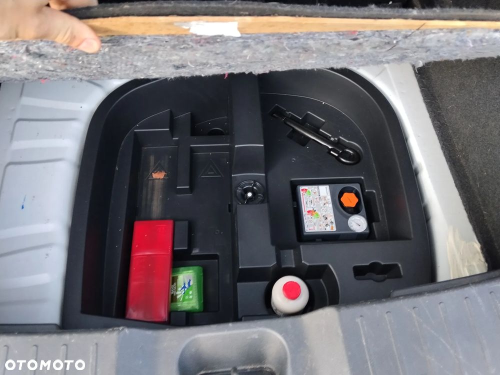 Nissan Juke DIG-T 117 N-Connecta - 17