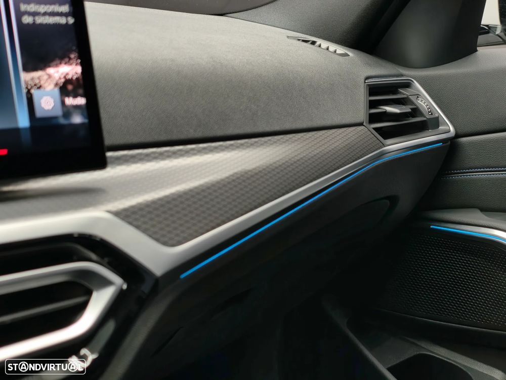 BMW 320 d Aut. M Sport - 36