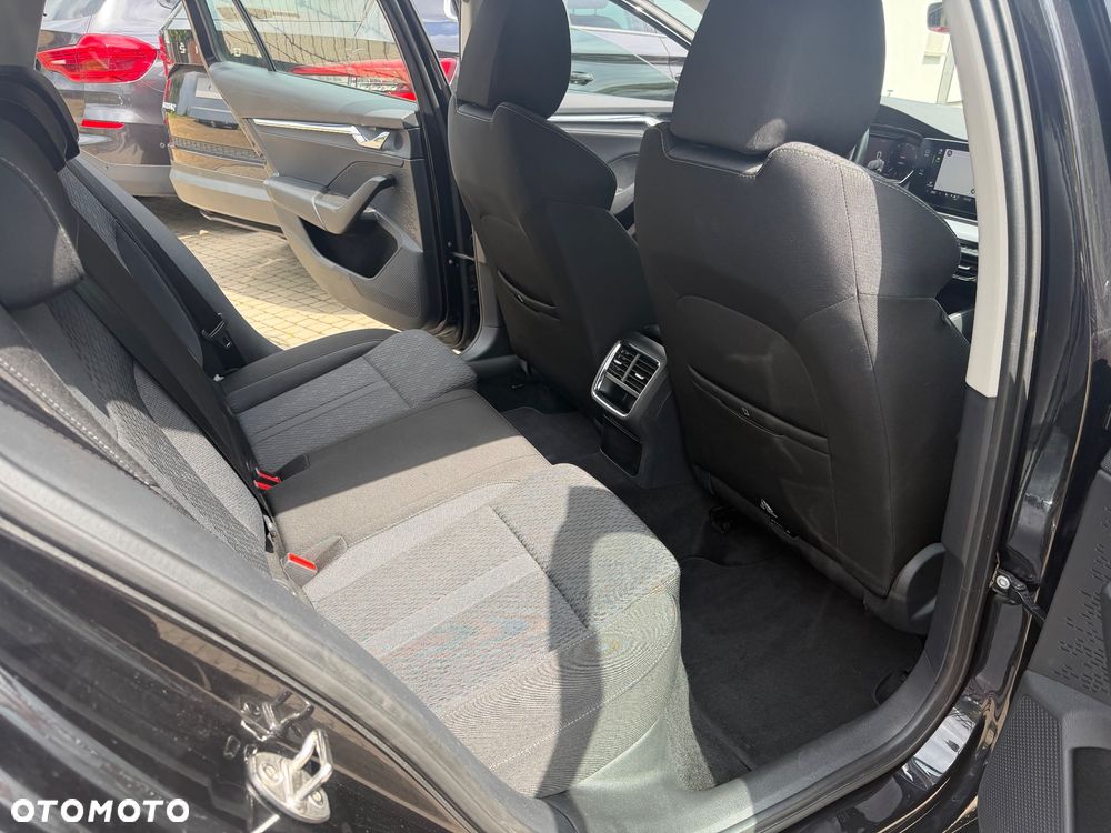 Skoda Octavia 2.0 TDI DSG Style - 11