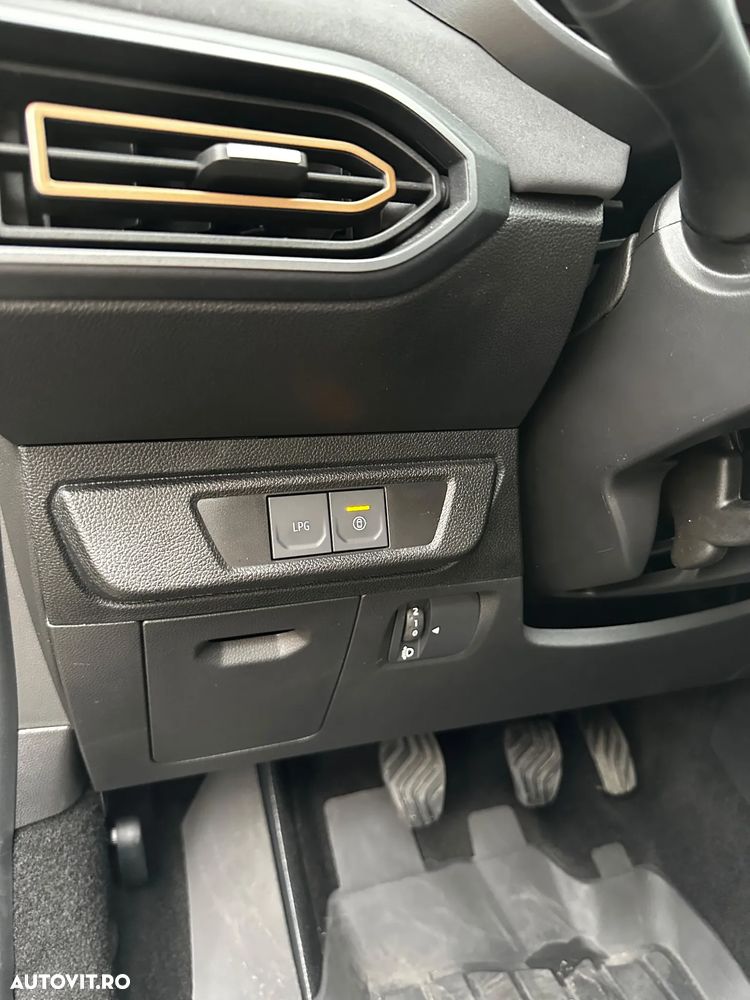Dacia Sandero Stepway TCe 110 MT6 Extreme - 20