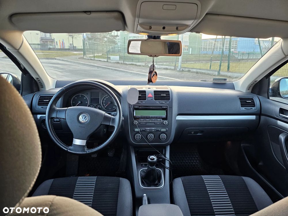 Volkswagen Jetta 1.9 TDI Trendline - 8