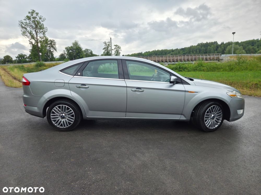 Ford Mondeo 1.8 TDCi Ghia - 4