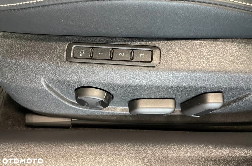 Skoda Superb 2.0 TDI 4x4 DSG Style - 9