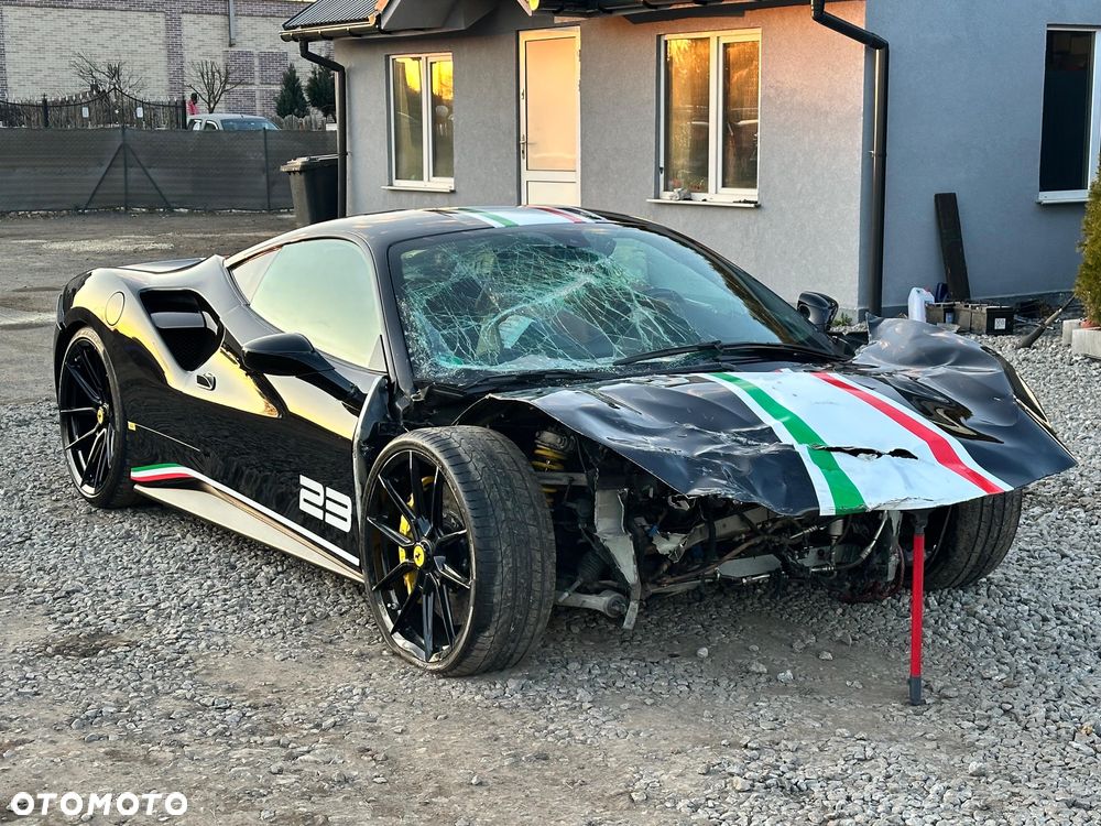 Ferrari 488 - 5