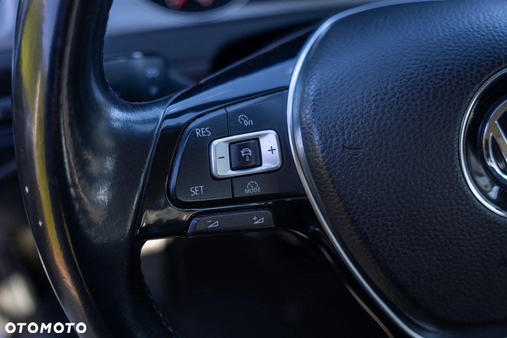 Volkswagen Golf VII Variant Diesel Comfortline - 21