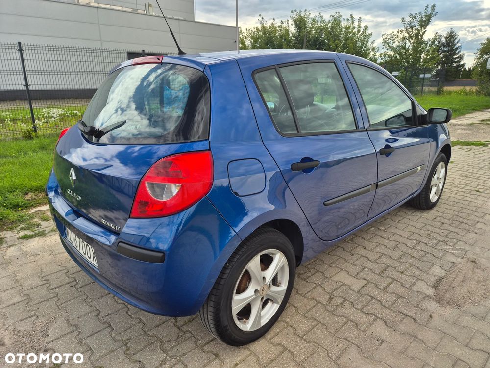 Renault Clio 1.2 16V Exception - 6