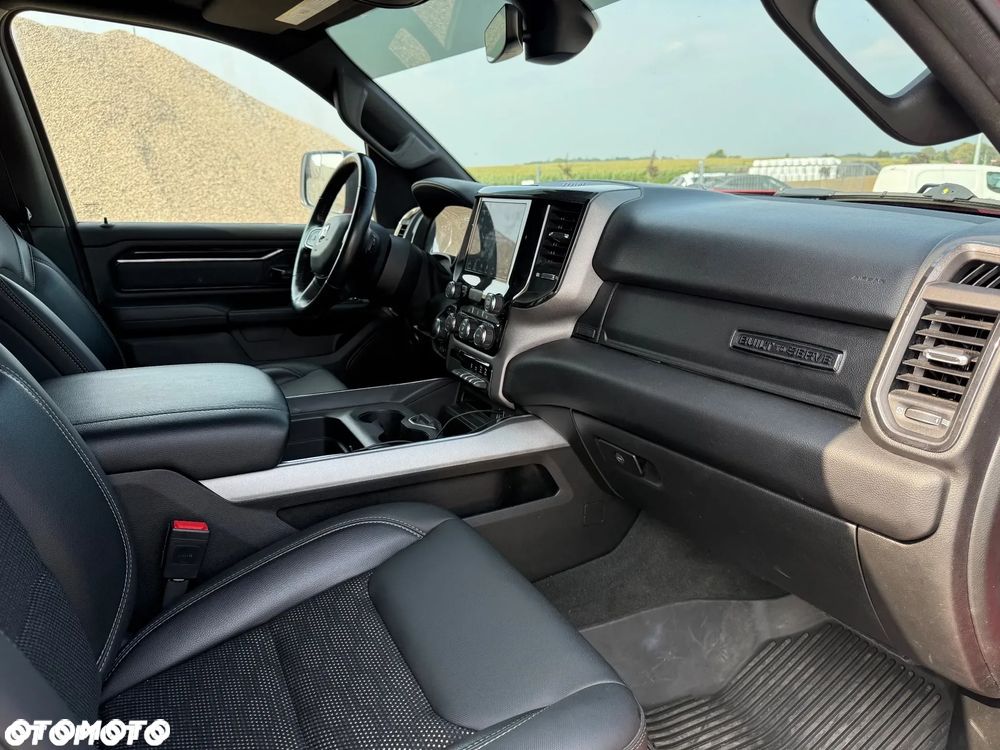RAM 1500 5.7 Crew Cab Bighorn - 11