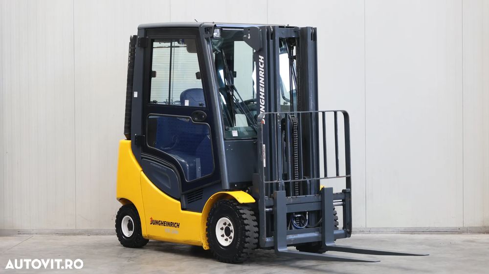 Jungheinrich TFG 320s - 6