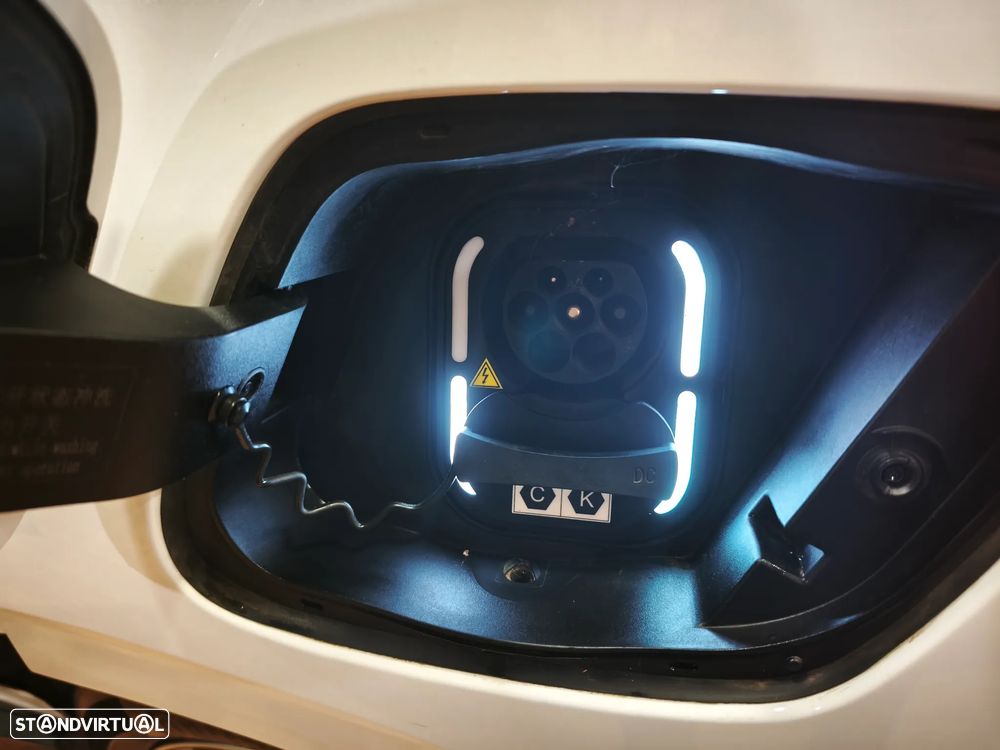 MG MG4 51 kWh Standard - 43