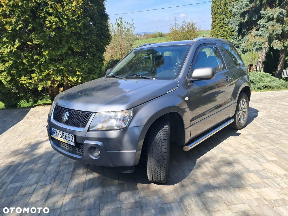 Suzuki Grand Vitara 1.6 De luxe - 1