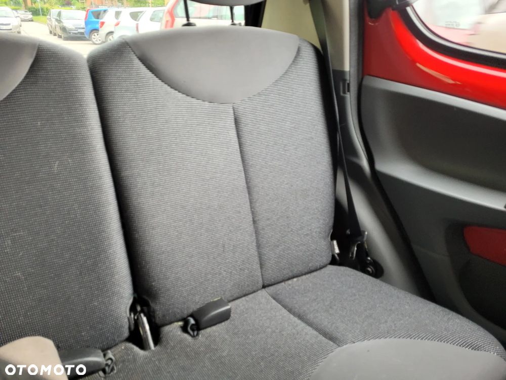 Peugeot 107 1.0 Trendy 2-Tronic - 12