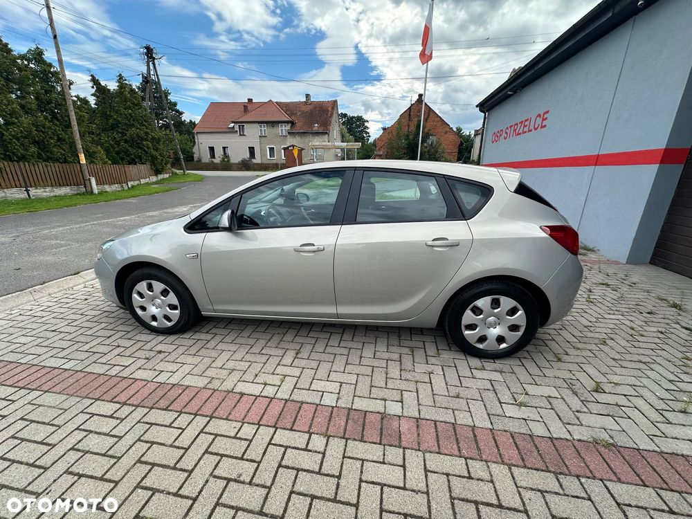 Opel Astra 1.4 Selection - 21