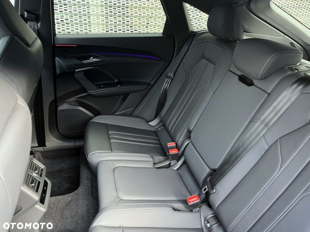 Audi Q5 Sportback - 26