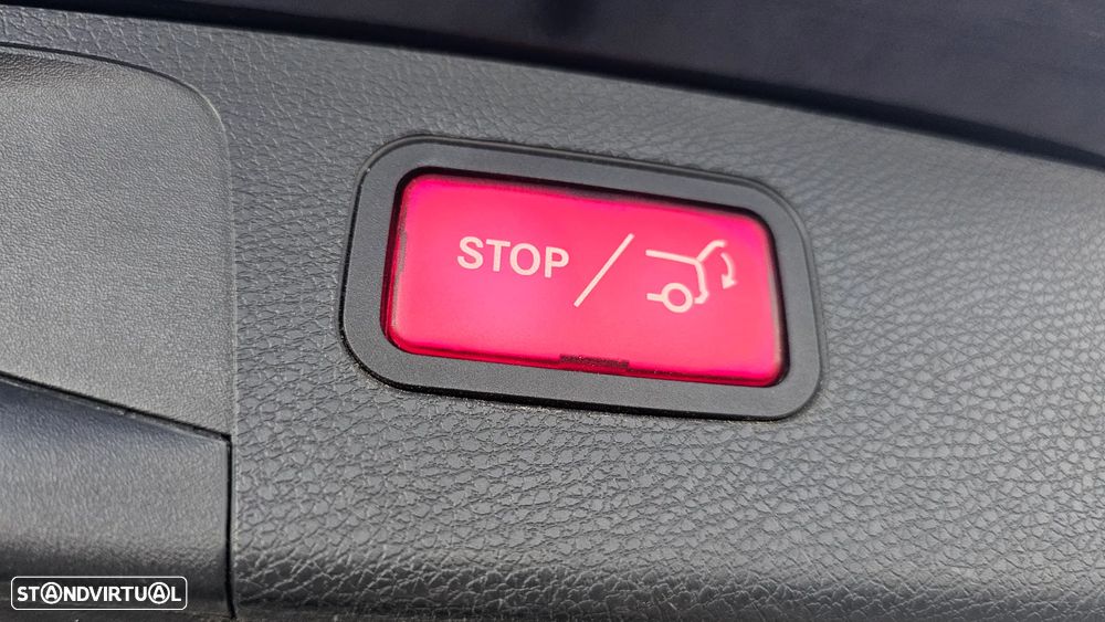 Mercedes-Benz E 220 d T 9G-TRONIC Exclusive - 29