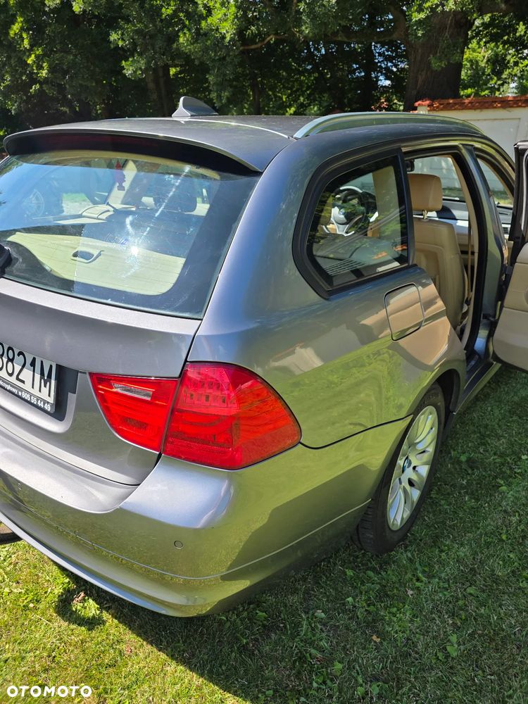 BMW Seria 3 318d DPF - 30
