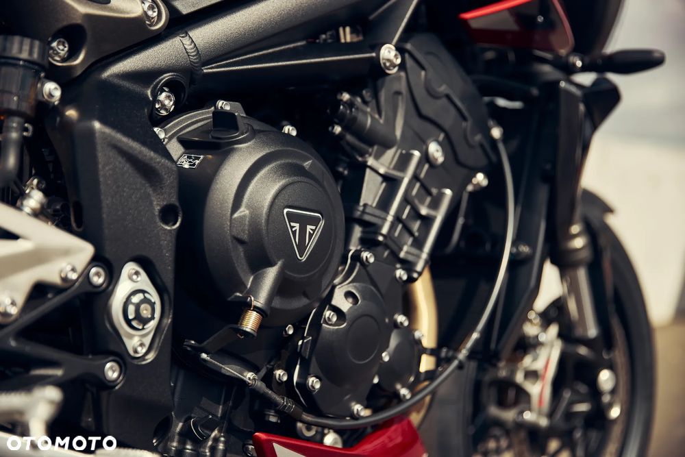 Triumph Street Triple - 19