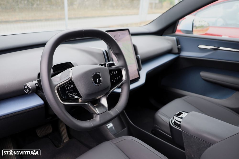 Volvo EX30 69 kWh Single Motor Extended Range Core - 11