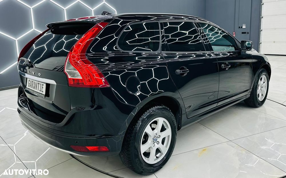 Volvo XC 60 D3 Geartronic Kinetic - 4