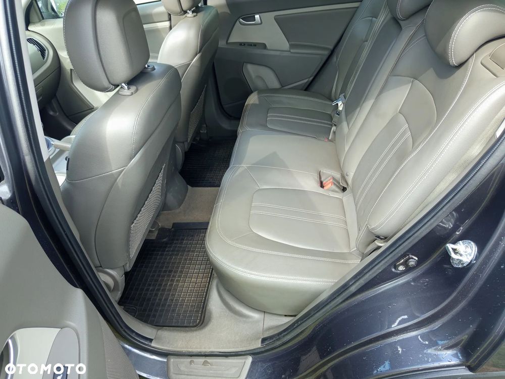 Kia Sportage 1.7 CRDI L 2WD - 12